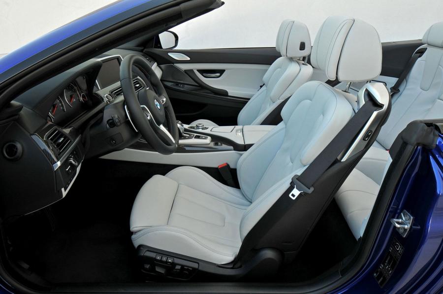  BMW M6 Convertible 2015 года  (фото 10 из 13)